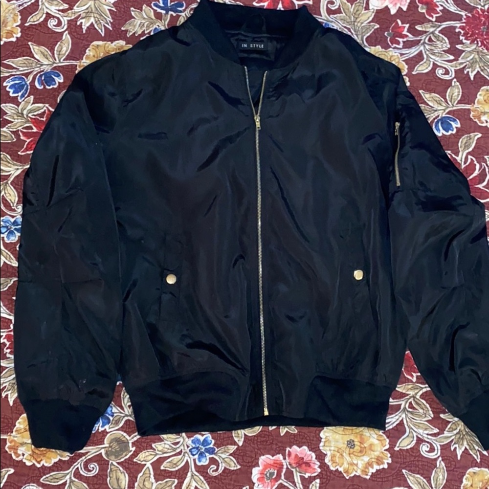Black casual polyester/satin like jacket